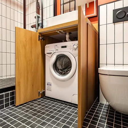 Elegant A Cote Du Parlement Strasburg