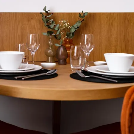 Elegant A Cote Du Parlement Apartment *