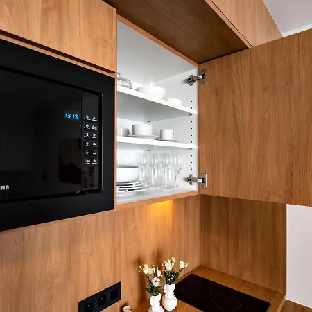 Elegant A Cote Du Parlement Apartment *